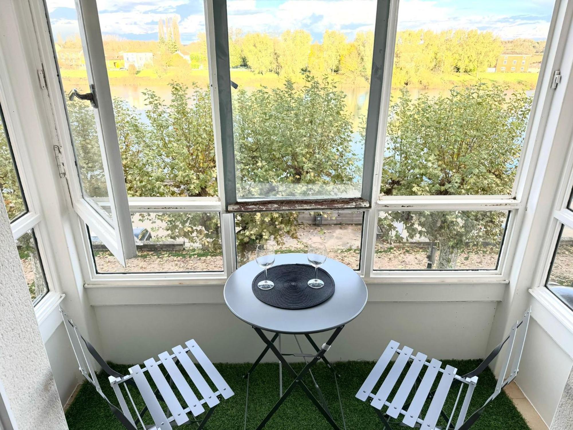 טורנוס Appartement Quai Saone - By Primo C0Nciergerie מראה חיצוני תמונה